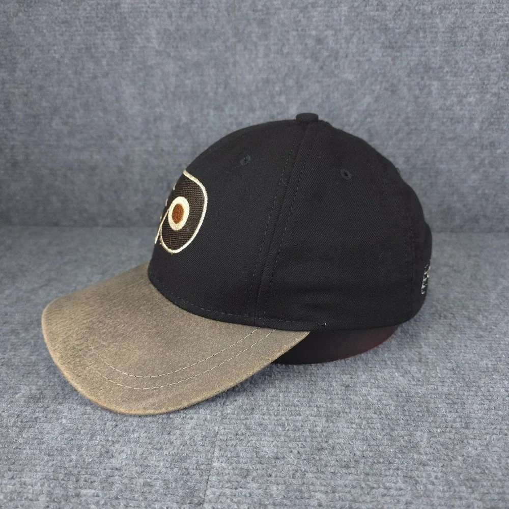 VINTAGE Philadelphia Flyers‎ Hat Cap Strap Back Black NHL Hockey American Needle